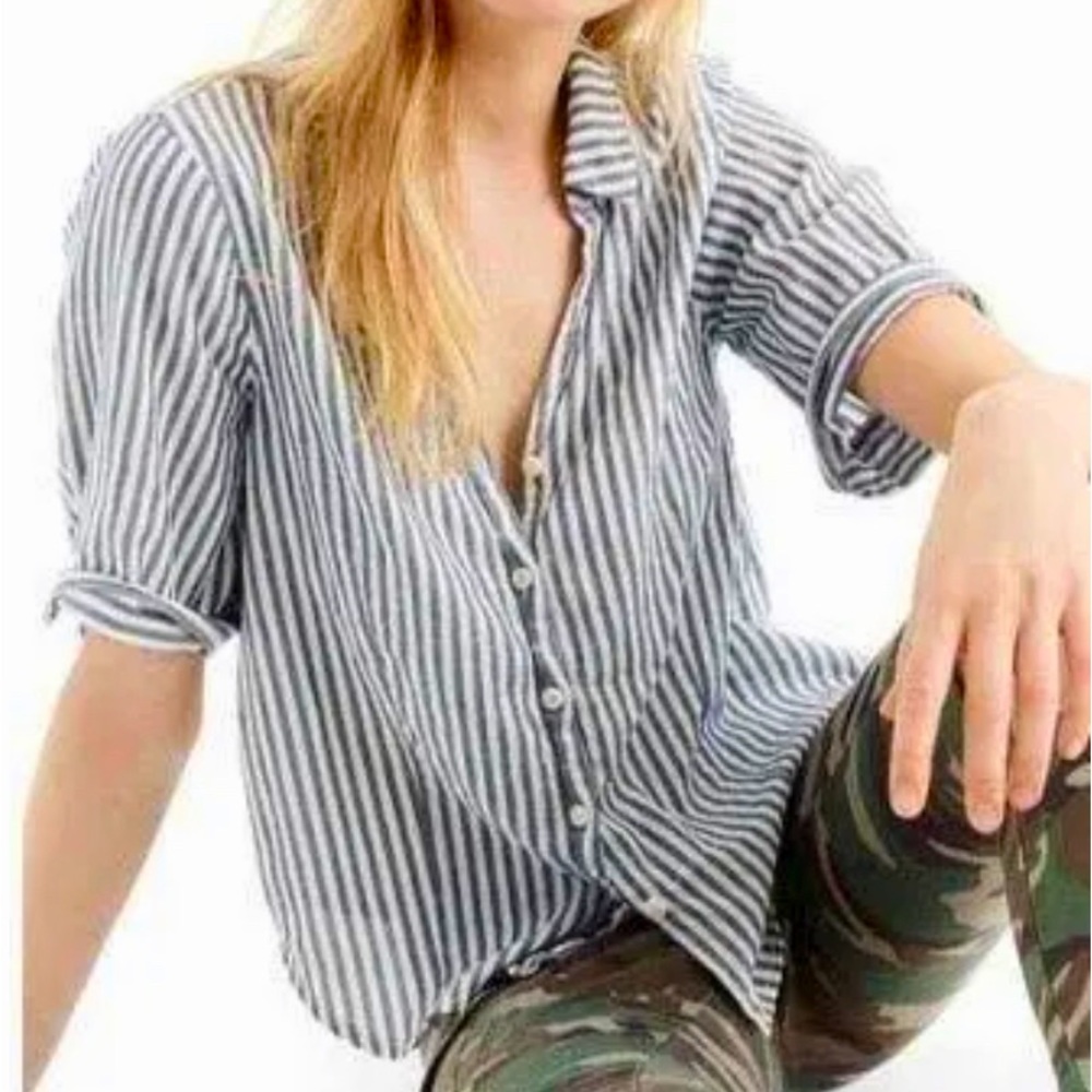 J.Crew Short Sleeve Stripe Button-up Shirt In Chambray Stripe Size: M